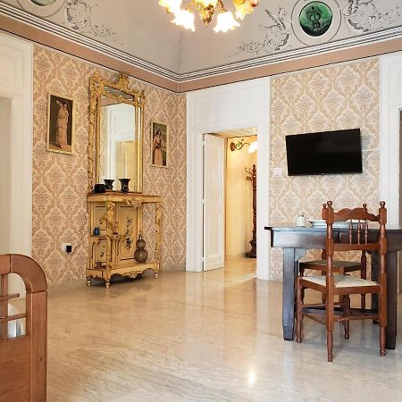 Апартаменты Dimora Maggi Al Corso - Affitti Brevi Italia Монте-Сант'Анджело Экстерьер фото