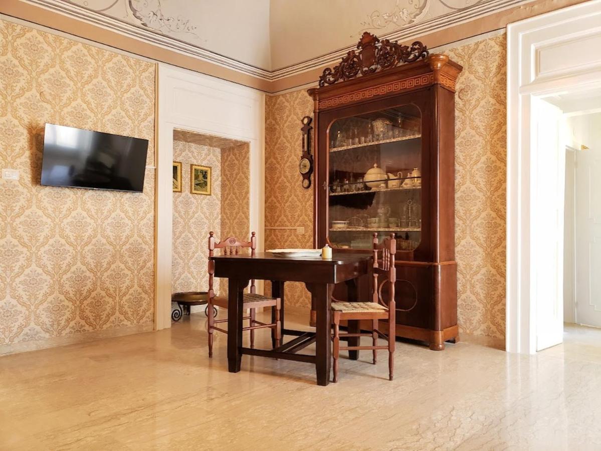 Апартаменты Dimora Maggi Al Corso - Affitti Brevi Italia Монте-Сант'Анджело Экстерьер фото